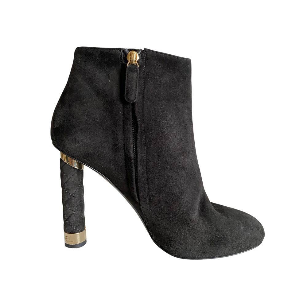 Chanel Black Suede Ankle Boots Quilted Heel CC Gold Cap 39 - Picture 3 of 15